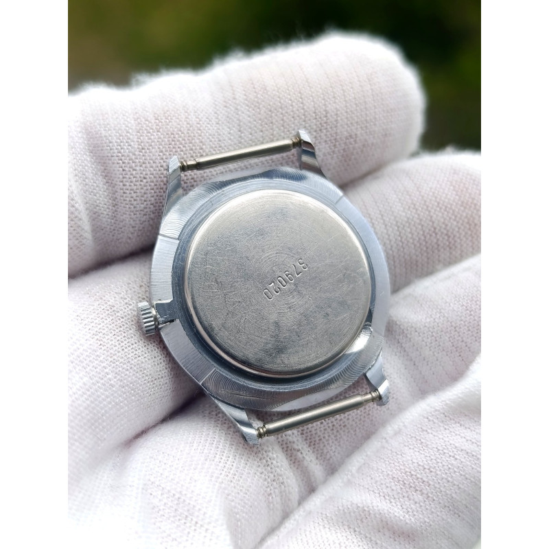 Chaika Hockey Player — Vintage Soviet Watch, Caliber 1601A Chaika Hockey Player — Vintage Soviet Watch, Caliber 1601A