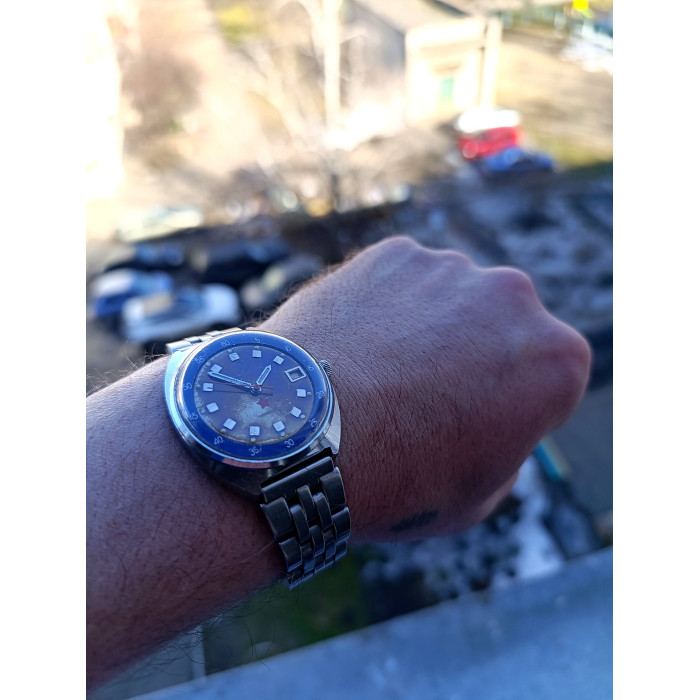 Vintage Komandirskie Soviet Watch Cal. 2234 Hacking Made in USSR Steel Bracelet