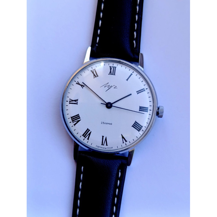 Vintage Luch Soviet Watch Cal. 2209 23 Jewels Ultra Thin Mechanical USSR 1980s