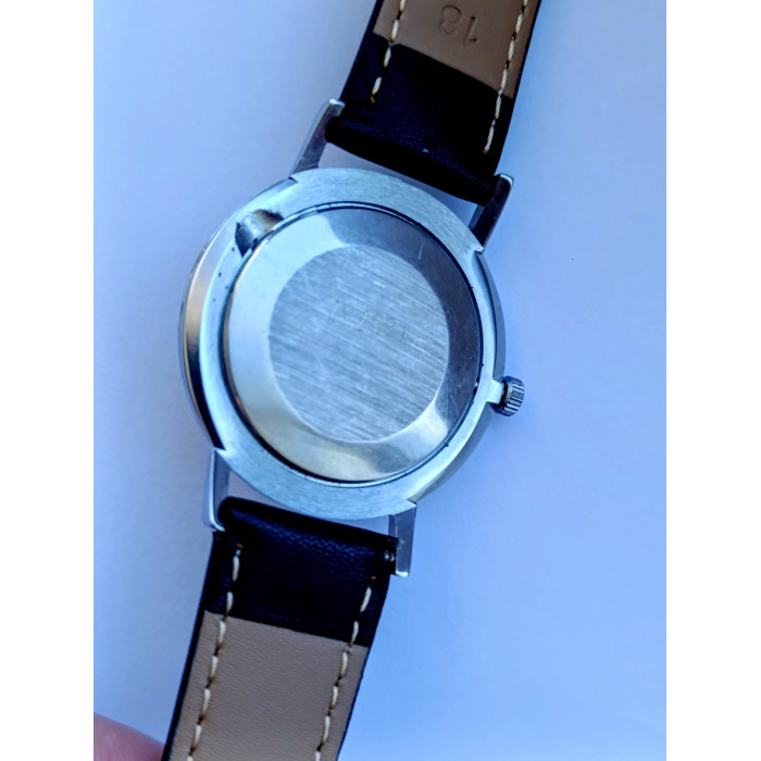 Vintage Luch Soviet Watch Cal. 2209 23 Jewels Ultra Thin Mechanical USSR 1980s