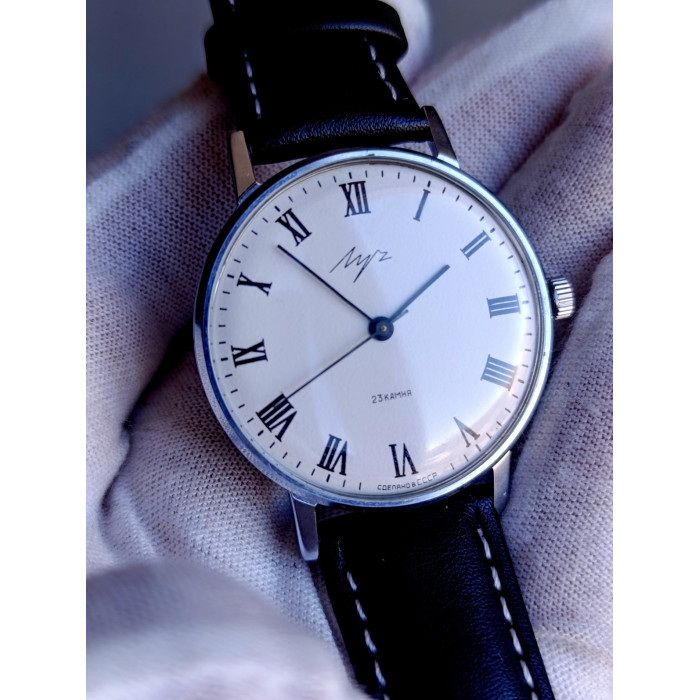 Vintage Luch Soviet Watch Cal. 2209 23 Jewels Ultra Thin Mechanical USSR 1980s
