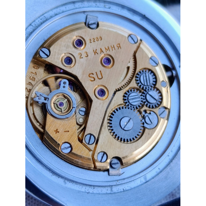 Vintage Luch Soviet Watch Cal. 2209 23 Jewels Ultra Thin Mechanical USSR 1980s