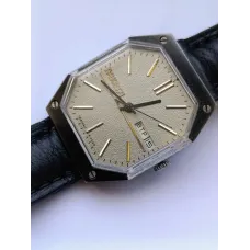Raketa Star Wars Watch USSR – Vintage Soviet Mechanical Day Date 1980s Men’s Collectible Timepiece