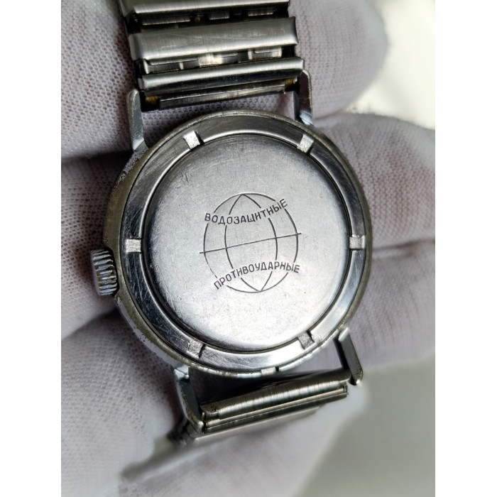 Vintage Raketa Soviet Mechanical Watch 1970s Roman Numeral Dial