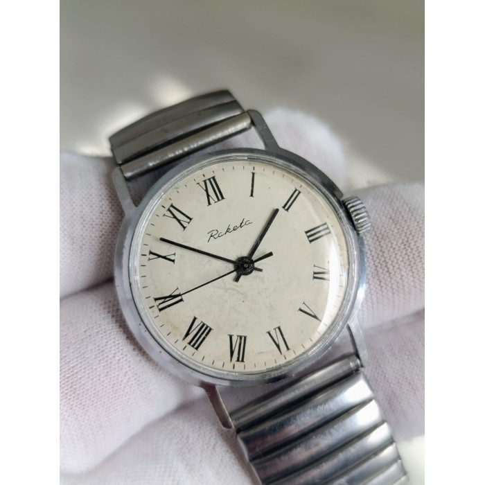 Vintage Raketa Soviet Mechanical Watch 1970s Roman Numeral Dial