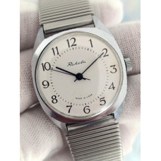 Vintage Raketa 621094 USSR Mechanical Watch – 1980s Petrodvorets Fully Serviced