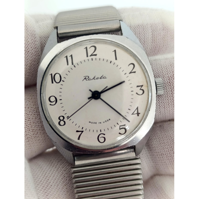 Vintage Raketa 621094 USSR Mechanical Watch – 1980s Petrodvorets Fully Serviced
