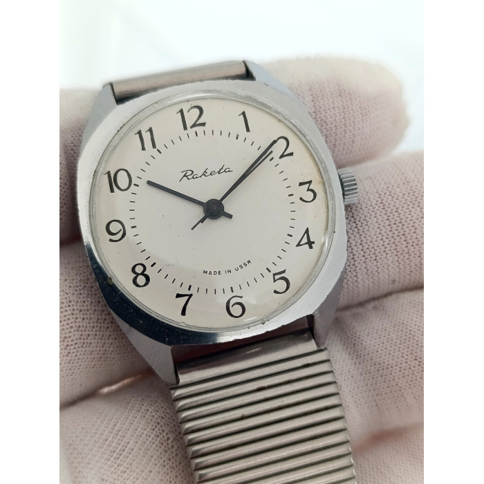 Vintage Raketa 621094 USSR Mechanical Watch – 1980s Petrodvorets Fully Serviced