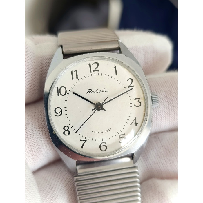 Vintage Raketa 621094 USSR Mechanical Watch – 1980s Petrodvorets Fully Serviced