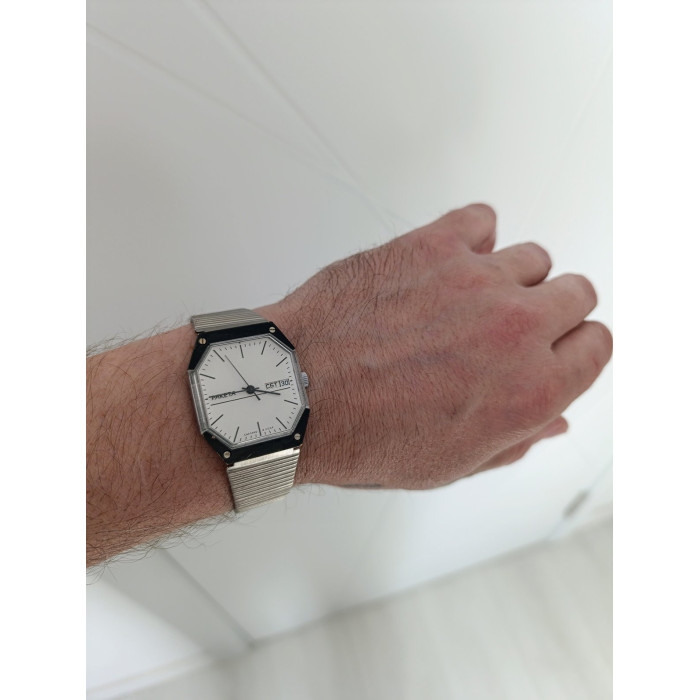 Raketa Star Wars USSR Mechanical Watch – White Dial Day-Date 1980s