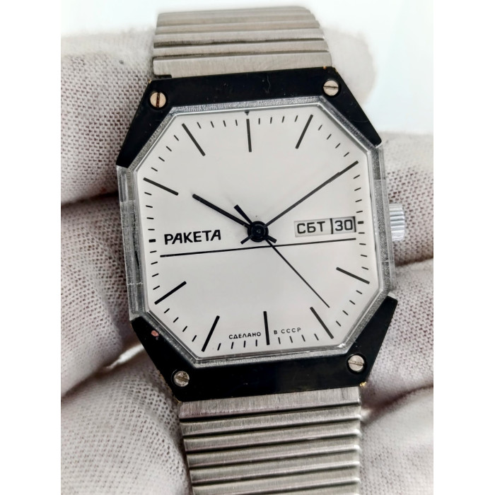 Raketa Star Wars USSR Mechanical Watch – White Dial Day-Date 1980s