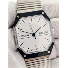 Vintage Raketa Star Wars USSR Watch Mechanical Day Date White Dial 2628H 