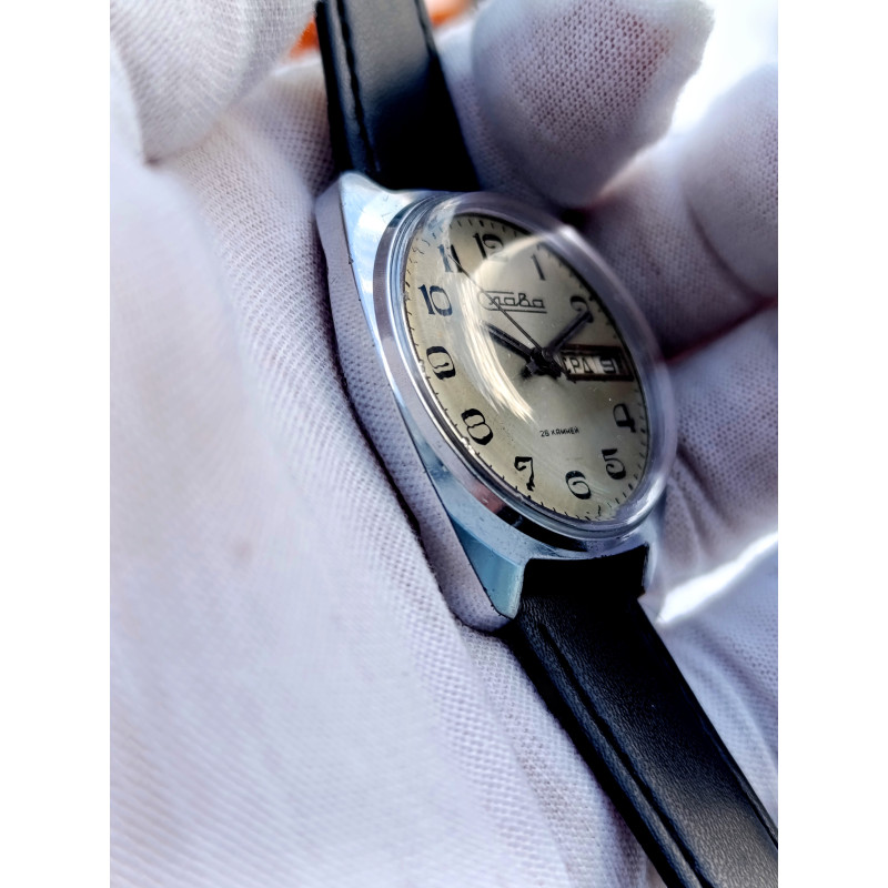 Vintage Slava 2428 Dual Calendar Watch 1980s USSR | 26 Jewels | Serviced Mechani Vintage Slava 2428 Dual Calendar Watch 1980s USSR | 26 Jewels | Serviced Mechani