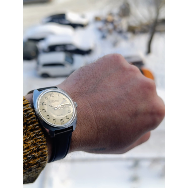 Vintage Slava 2428 Dual Calendar Watch 1980s USSR | 26 Jewels | Serviced Mechani Vintage Slava 2428 Dual Calendar Watch 1980s USSR | 26 Jewels | Serviced Mechani