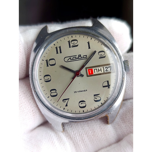 Slava 2428 Mechanical Watch 1980s – Soviet Triple Calendar, 26 Jewels