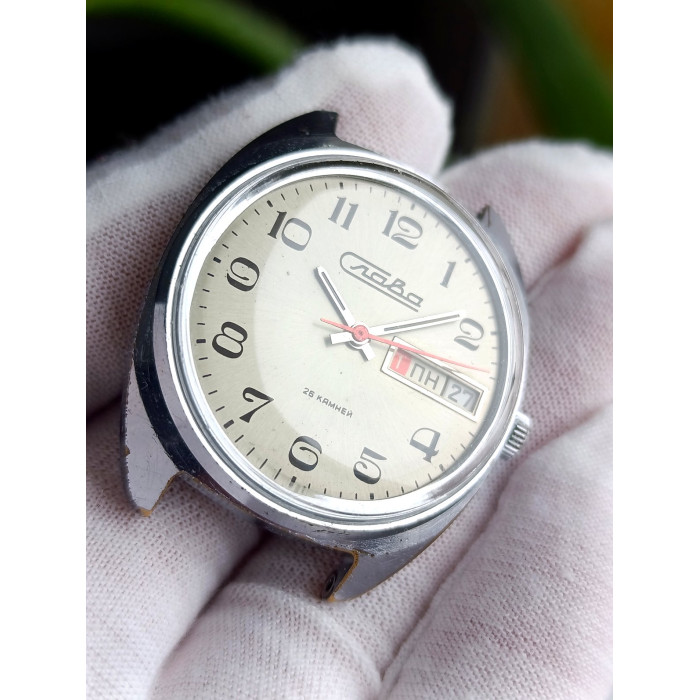 Slava 2428 Mechanical Watch 1980s – Soviet Triple Calendar, 26 Jewels