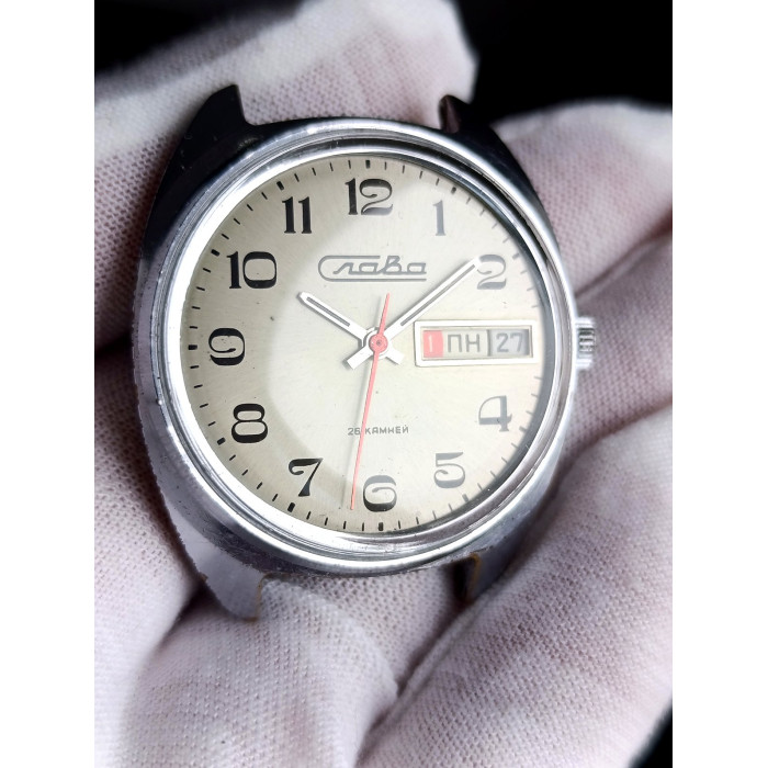 Slava 2428 Mechanical Watch 1980s – Soviet Triple Calendar, 26 Jewels