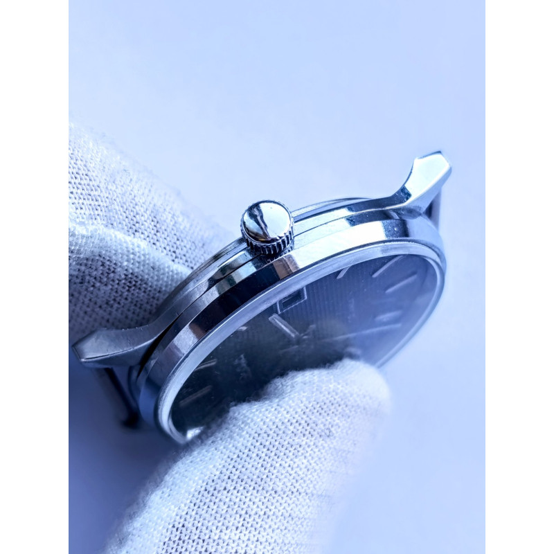 Vintage Slava 2414 Soviet Watch – Black Guilloche Dial, 1980s Vintage Slava 2414 Soviet Watch – Black Guilloche Dial, 1980s