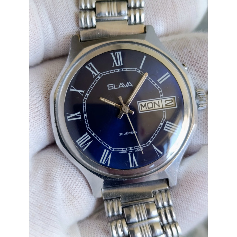 Vintage Slava Soviet Mechanical Watch — Caliber 2428, 26 Jewels, Day-Date Vintage Slava Soviet Mechanical Watch — Caliber 2428, 26 Jewels, Day-Date