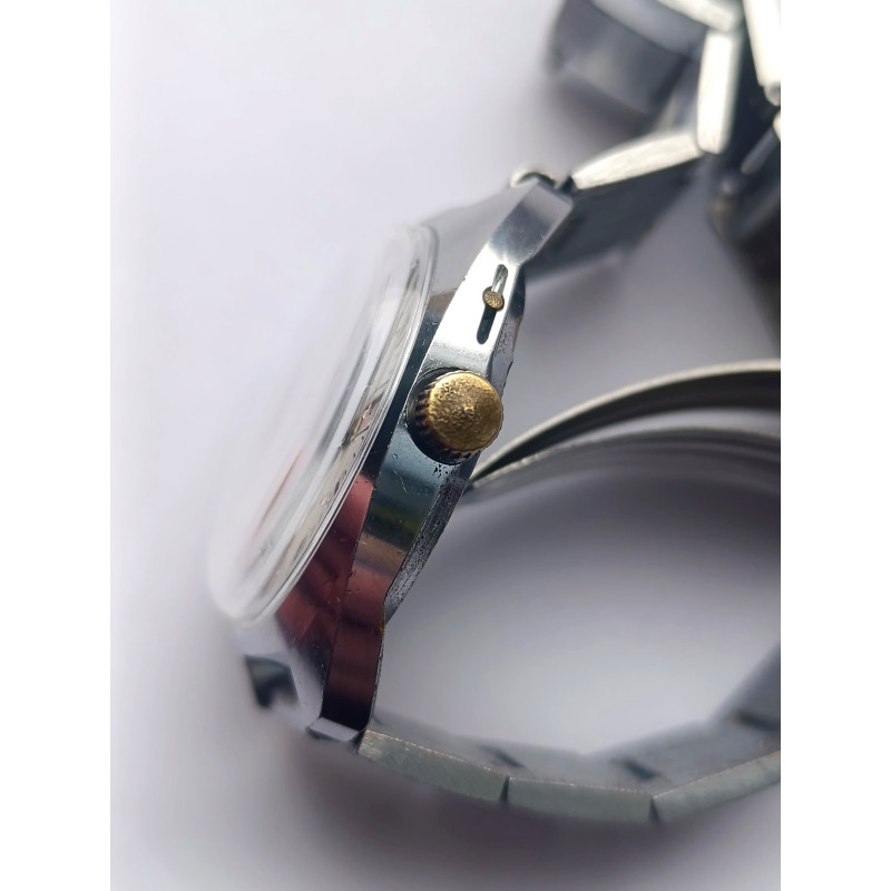 Vintage Soviet Watch Slava Cal 2428 26jewels Made in USSR 2 Moscow Watch Factory Vintage Soviet Watch Slava Cal 2428 26jewels Made in USSR 2 Moscow Watch Factory