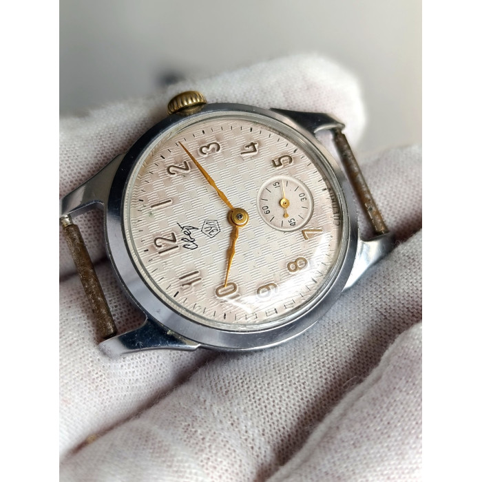 Vintage Soviet Watch Svet Cal. 2603 (16 Jewels) – Cream Textured Dial