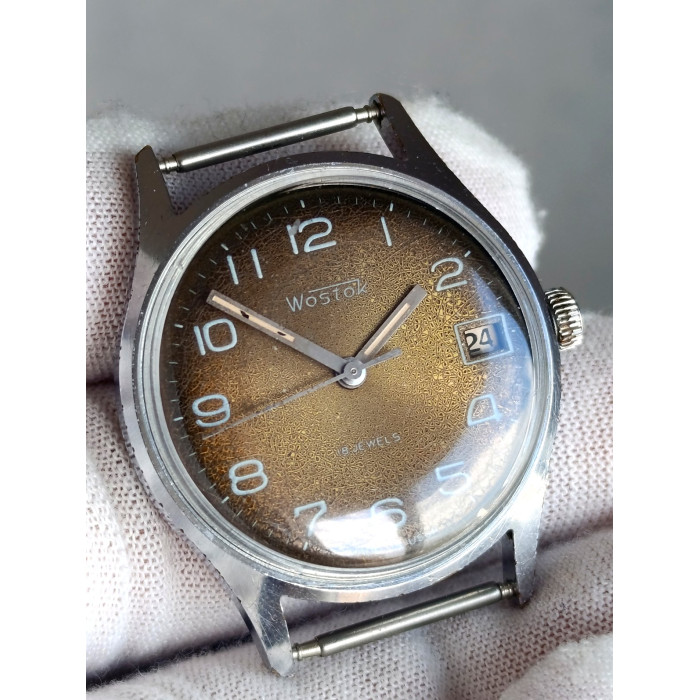 Vostok 2214 Mechanical Watch — 1970s USSR Brown Gradient Dial