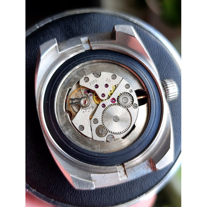 Vintage Soviet Diver Watch Vostok Amphibia Caliber 2209 USSR 1986