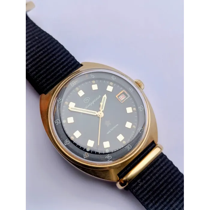 Vintage Soviet Vostok Komandirskie Mechanical Watch (USSR)