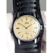Vintage ZIM USSR Mechanical Watch Caliber 2602 Rare Waffle Dial Gold Hands