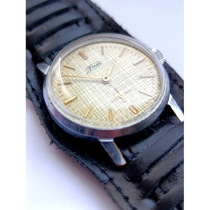 Vintage ZIM USSR Mechanical Watch Caliber 2602 Rare Waffle Dial Gold Hands