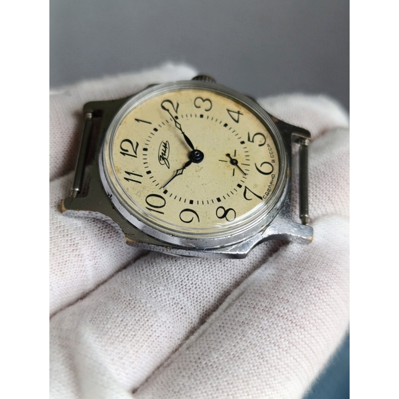 Vintage ZIM 2602 Soviet Mechanical Watch from the 1980s Vintage ZIM 2602 Soviet Mechanical Watch from the 1980s