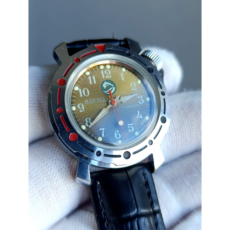 Vintage Vostok Kadet Amphibia Soviet Watch 1980s Dolphin Dial 2409A Vintage Vostok Kadet Amphibia Soviet Watch 1980s Dolphin Dial 2409A