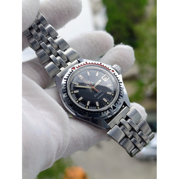 Vostok Amphibia Automatic — Soviet Dive Watch with Horse Head Dial, Caliber 2416Б, Late 1980s