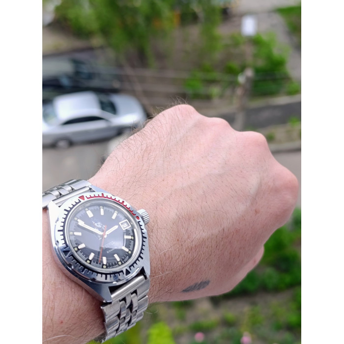 Vostok Amphibia Automatic — Soviet Dive Watch with Horse Head Dial, Caliber 2416Б, Late 1980s