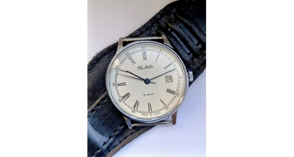 The Slava 2414: A Soviet Dress Watch and Its Twenty-One Jewel Movement