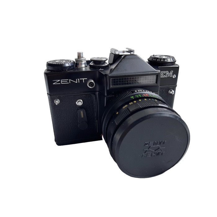 Vintage Zenit-EM 35mm SLR Camera: Timeless Craftsmanship for Photography Enthusiasts