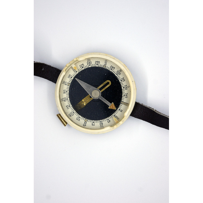 SOVIET compass Vintage RUSSIAN MILITARY compass SOVIET compass Vintage RUSSIAN MILITARY compass