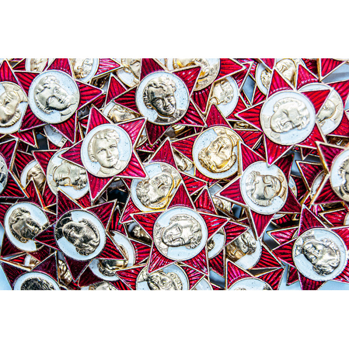 SOVIET pins OCTOBER CHILD LENIN in a pentagonal star Leninsky Oktyabrenok