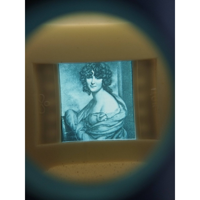 SOVIET russian portable SLIDE VIEWER +72 slides with Russian literary figures Poets and other prominent historical figures of Russia SOVIET russian portable SLIDE VIEWER +72 slides with Russian literary figures Poets and other prominent historical figures of Russia