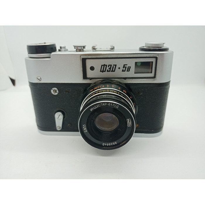 Russian SOVIET CAMERA FED 5v Rangefinder camera 80s with lens Industar-61 L / D 2.8 / 55