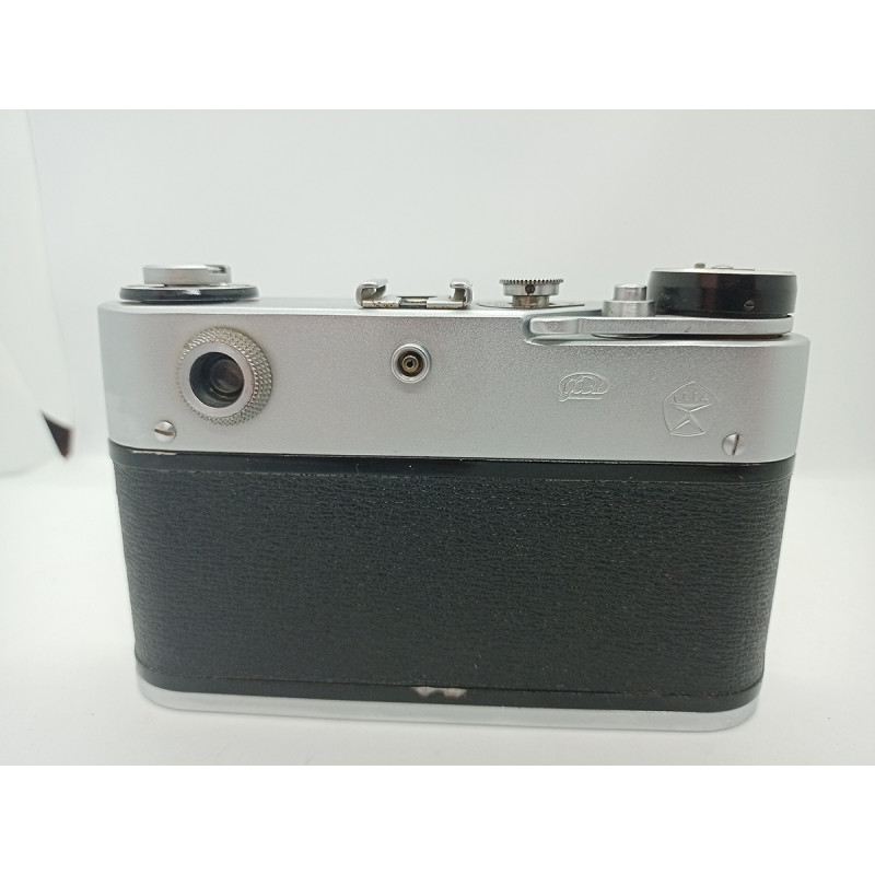 Russian SOVIET CAMERA FED 5v Rangefinder camera 80s with lens Industar-61 L / D 2.8 / 55 Russian SOVIET CAMERA FED 5v Rangefinder camera 80s with lens Industar-61 L / D 2.8 / 55