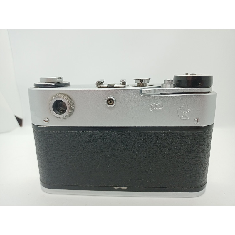 Russian SOVIET CAMERA FED 5v Rangefinder camera 80s with lens Industar-61 L / D 2.8 / 55 Russian SOVIET CAMERA FED 5v Rangefinder camera 80s with lens Industar-61 L / D 2.8 / 55