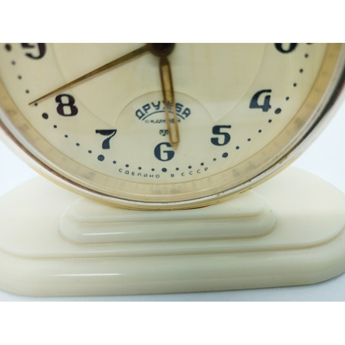 SOVIET Legendary ALARM CLOCK Friendship (Druzhba) with an elephant on the dial