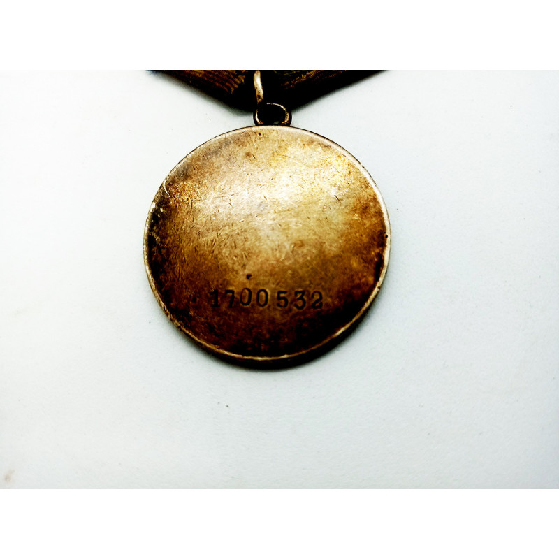 Original Soviet Russian Combat Order Red Star +2 Medal For Courage Bravery For one person Original Soviet Russian Combat Order Red Star +2 Medal For Courage Bravery For one person