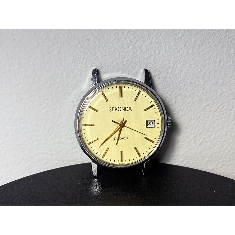 Seconda Wristwatch 17 Jewels Soviet Rare Mechanical Watch USSR Timepiece Russian Men's Watch Seconda Wristwatch 17 Jewels Soviet Rare Mechanical Watch USSR Timepiece Russian Men's Watch