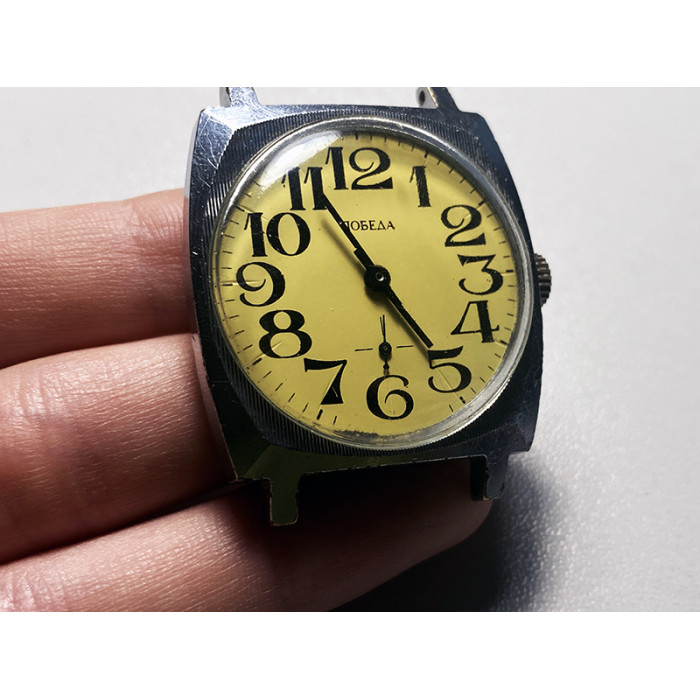 Wristwatch Pobeda Vintage Watch Very Rare Wristwatch 15 Jewels Timepiece 2602 Movement