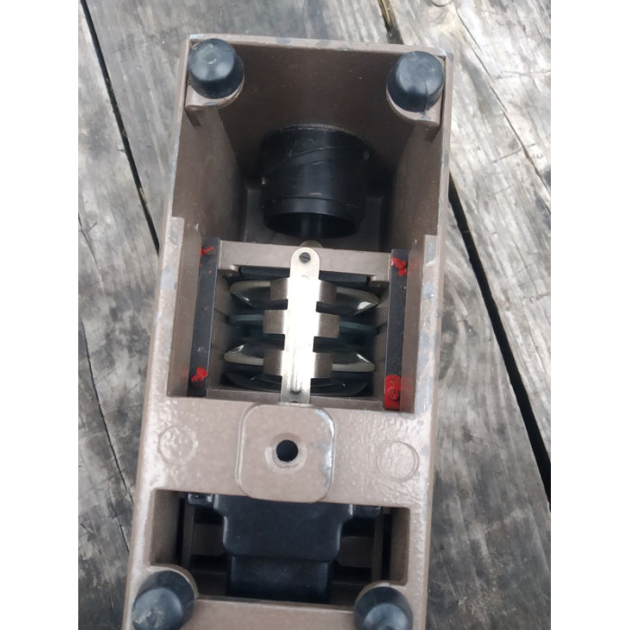 VINTAGE SOVIET slide projector Etude.  Rare slide projector made in the USSR 1970s