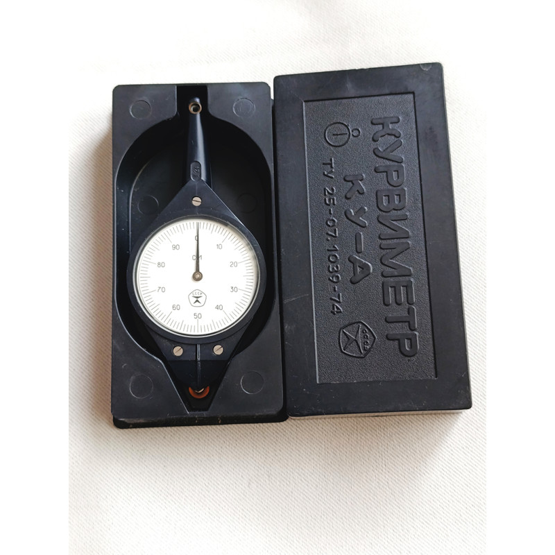 Curvimeter KU-A Soviet Measuring Device for Measuring the Lengths of Curves and Winding Lines Curvimeter KU-A Soviet Measuring Device for Measuring the Lengths of Curves and Winding Lines