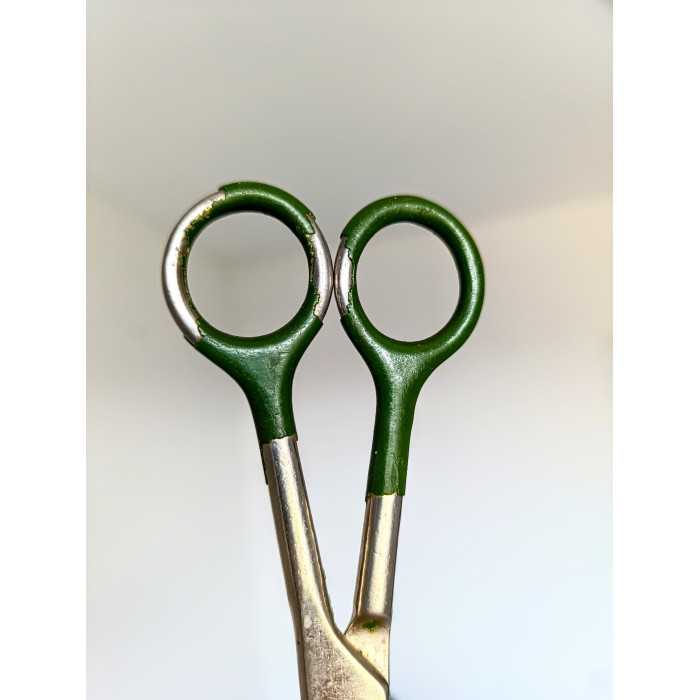 Authentic Soviet 1970s Metal Scissors - Made in USSR, Premium Quality