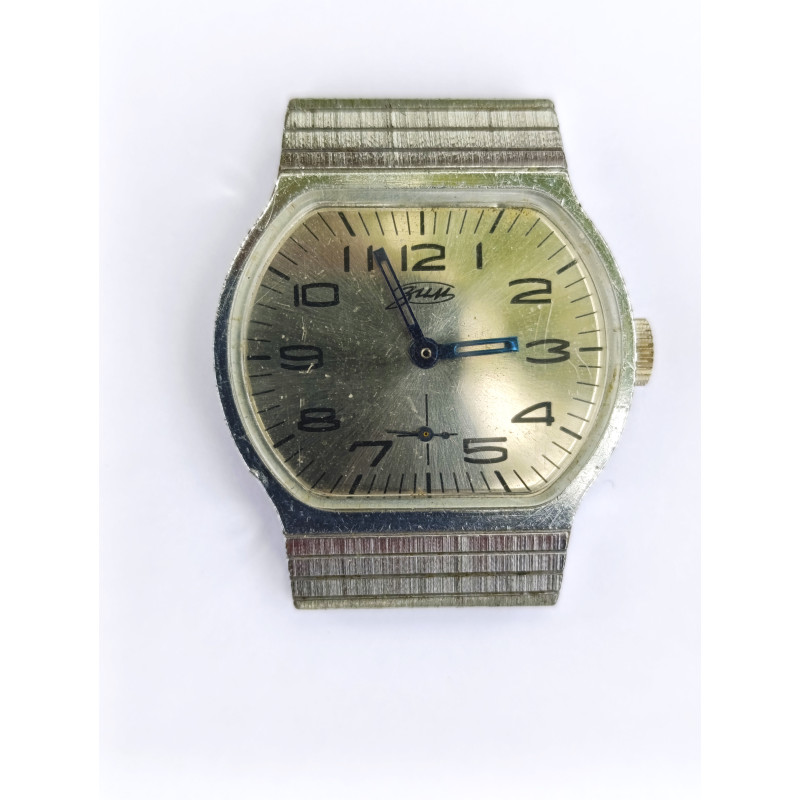 Soviet Vintage Wristwatch ZIM 2602 Interesting Futuristic Design from the 80s Caliber 2602 Soviet Vintage Wristwatch ZIM 2602 Interesting Futuristic Design from the 80s Caliber 2602
